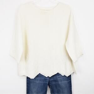 J.O.A Los Angeles Cream 3/4 Sleeve Light‎ Knit Top Scalloped Hem Size Medium